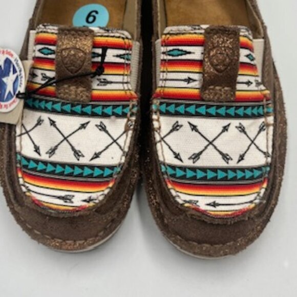 NEW Ariat Cruisers Loafers Women’s Shoe Sz 6 Rose Gold Aztec Arrow‎ Print NWT - Picture 2 of 10